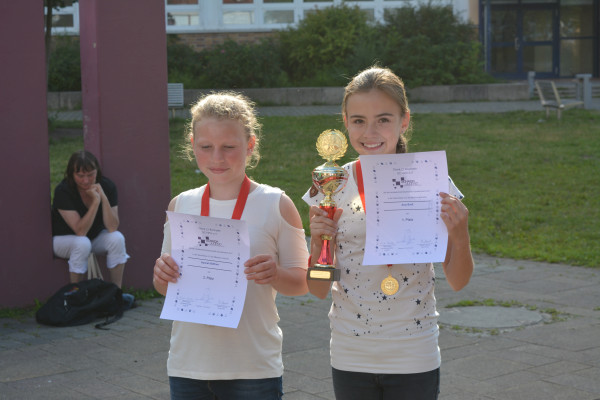 u12w, v.l.n.r.: 2. Hannah Bttner (FHSG Stralsund), Landesmeisterin u12: Amy Charlize Bre (SAV Torgelow)